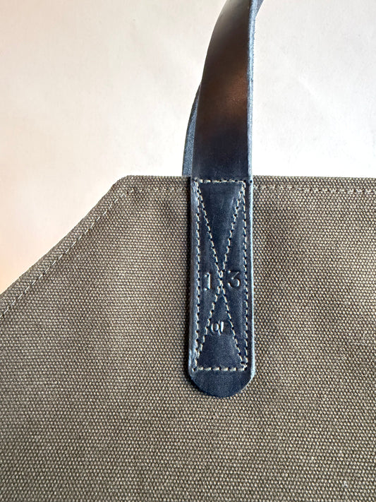 Newcomb in Double Duck Pine Canvas