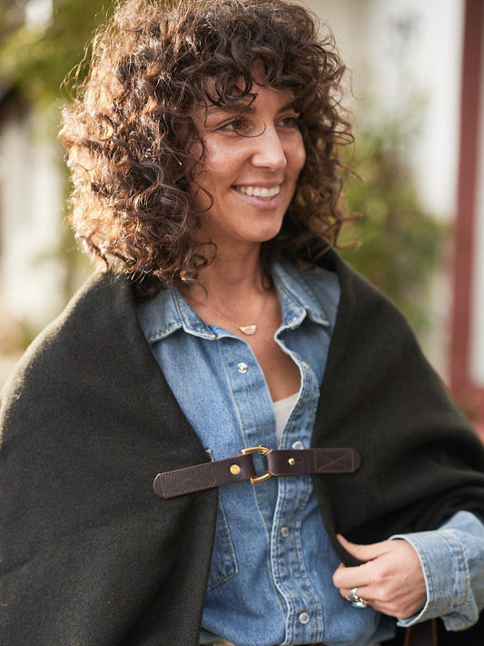 Pine Mountain Poncho (Dark Olive)