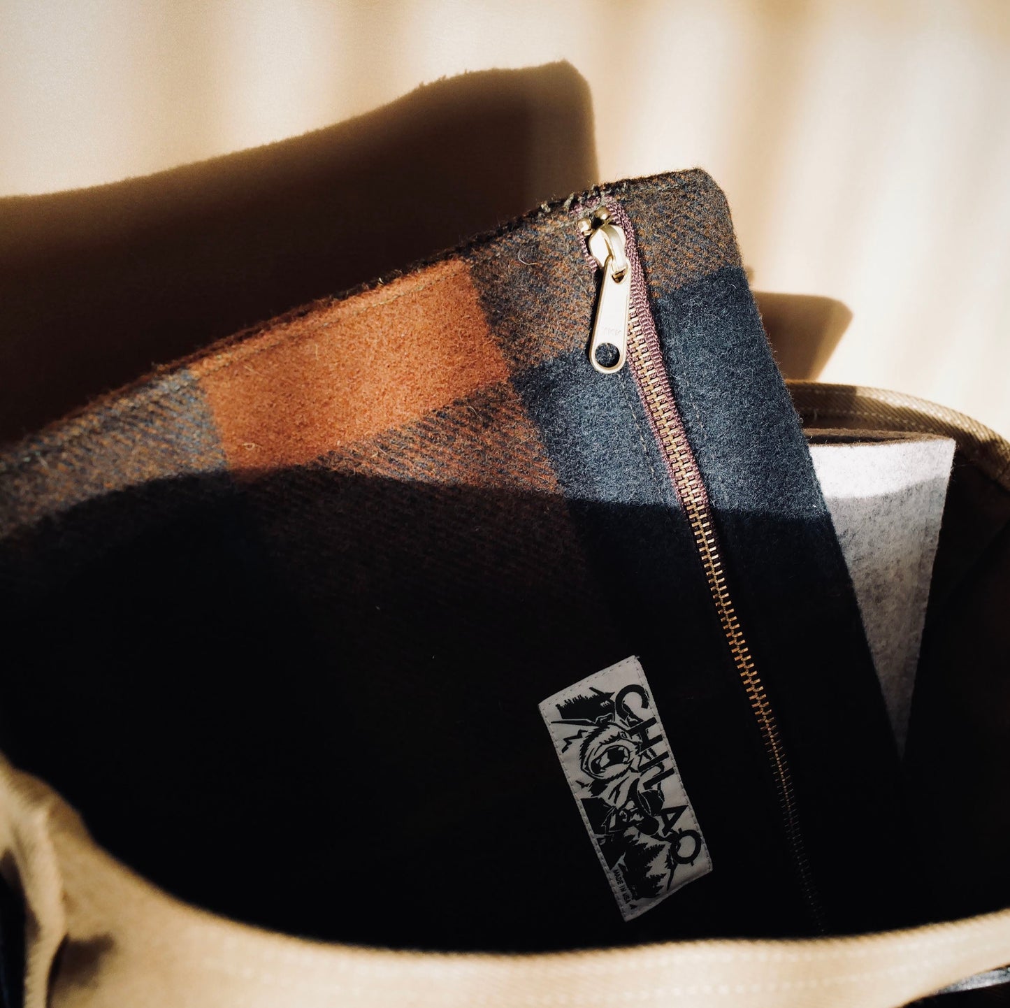 The Wooly Catch-all corner detail and construction